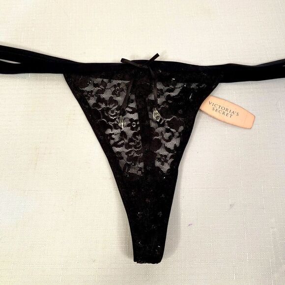 BLACK V-STRING NWT VINTAGE SEXY LITTLE THINGS LOW RISE V-STRING - Picture 1 of 5